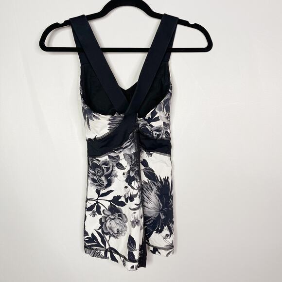 Lululemon Womens 6 Black White Brisk Bloom Push Ur Limits Tank Top Cross Back - Picture 2 of 8